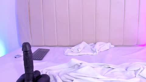 Snapshot of camila_adams chatting on 12-05-24, 11:18 Cami online show from 12-05-24, 11:18