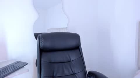 Snapshot of camila_adams chatting on 02-25-25, 11:11 Cami online show from 02-25-25, 11:11