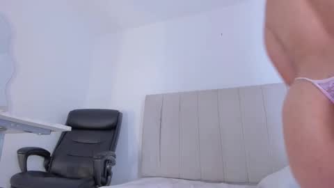 Snapshot of camila_adams chatting on 03-07-25, 01:31 Cami online show from 03-07-25, 01:31