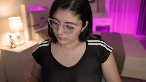 Camila buitrago online show from 12-26-24, 12:03