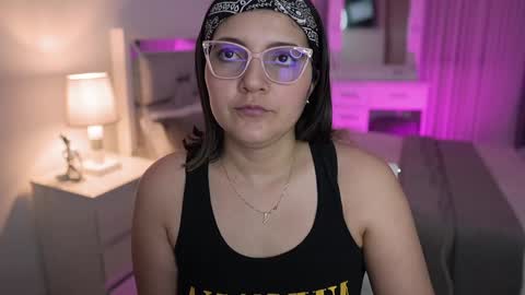 Camila buitrago online show from 01-25-25, 04:02