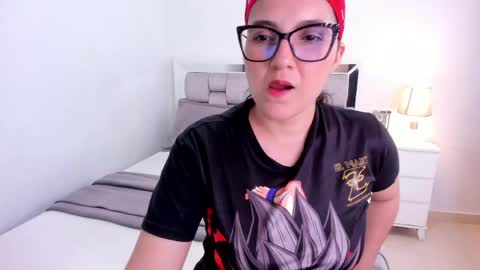 Camila buitrago online show from 04-11-26, 12:15