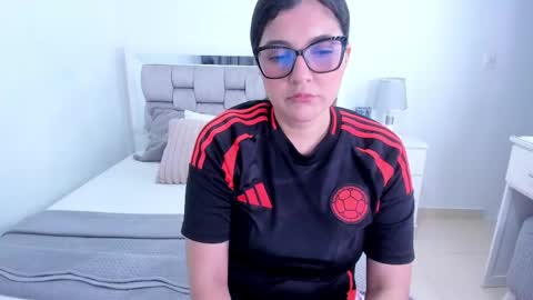 Camila buitrago online show from 05-29-26, 12:52