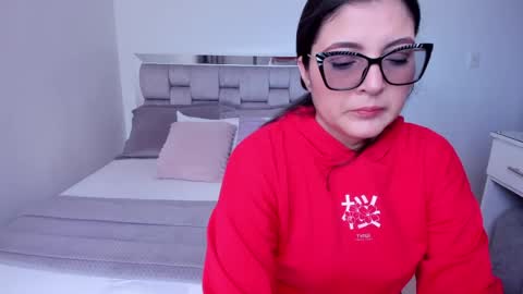 Camila buitrago online show from 05-31-26, 07:59