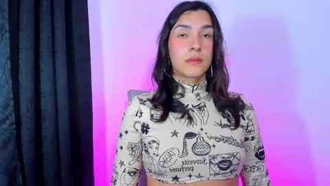 Snapshot of camila_coxx chatting on 12-08-24, 07:05 s online show from 12-08-24, 07:05