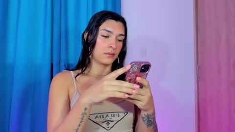 Snapshot of camila_coxx chatting on 01-03-25, 06:57 s online show from 01-03-25, 06:57