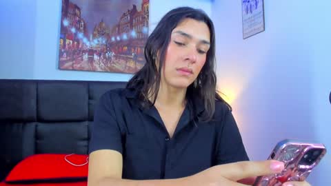 Snapshot of camila_coxx chatting on 01-22-25, 05:16 s online show from 01-22-25, 05:16