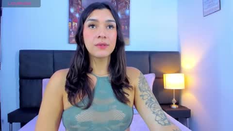 Snapshot of camila_coxx chatting on 02-02-25, 07:41 s online show from 02-02-25, 07:41