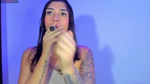 Snapshot of camila_coxx chatting on 02-15-25, 02:26 s online show from 02-15-25, 02:26