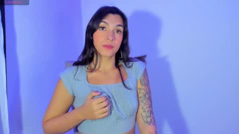 Snapshot of camila_coxx chatting on 02-19-25, 04:55 s online show from 02-19-25, 04:55