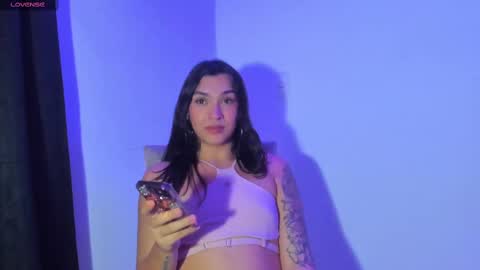 Snapshot of camila_coxx chatting on 03-07-25, 09:38 s online show from 03-07-25, 09:38