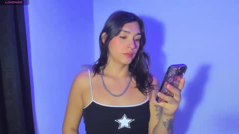 Snapshot of camila_coxx chatting on 03-11-25, 12:54 s online show from 03-11-25, 12:54