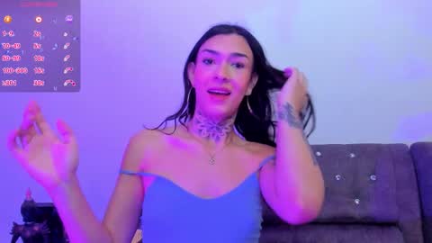 Snapshot of camila_coxx chatting on 01-05-26, 11:08 s online show from 01-05-26, 11:08