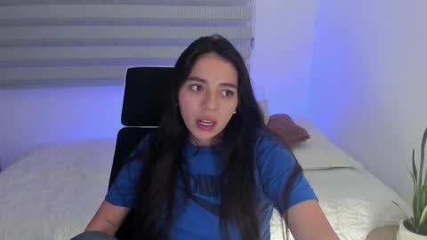  C A M I  online show from 05-25-26, 10:05