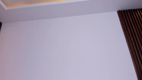 camila_martinez9 online show from 02-12-25, 02:32