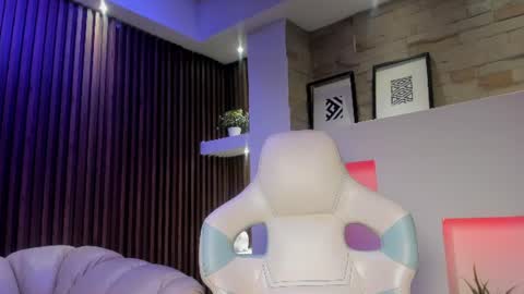 camila_martinez9 online show from 07-30-26, 03:11