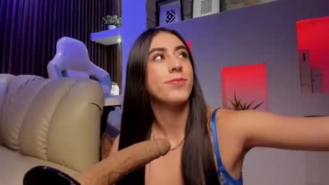 camila_martinez9 online show from 08-02-26, 03:21