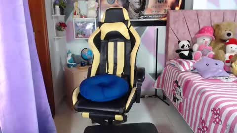 valentinaEpic way Ive been fucked 1515  online show from 12-17-25, 11:49