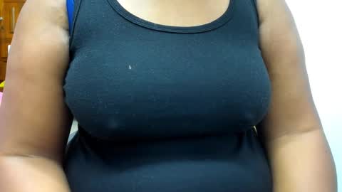 Camila online show from 09-27-25, 03:44