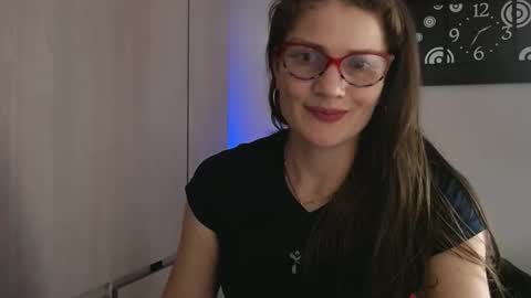 Camila ventura online show from 11-06-25, 07:37
