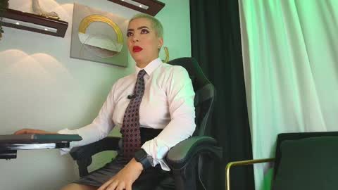    online show from 10-18-25, 05:43