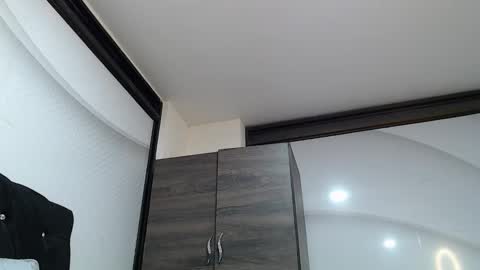 Camila online show from 11-01-25, 12:56