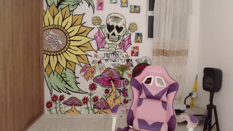 Snapshot of camilacarter chatting on 12-31-24, 04:49 camilacarter online show from 12-31-24, 04:49