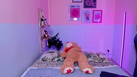 Camila  online show from 11-05-25, 11:54