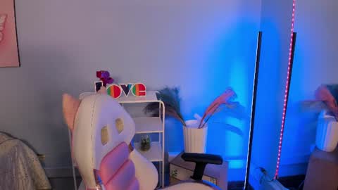 Snapshot of camilarivers chatting on 07-14-26, 12:22 Camila online show from 07-14-26, 12:22