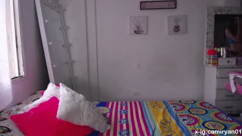 Snapshot of camilaryan chatting on 01-09-25, 08:44 X IGcamiryan01 online show from 01-09-25, 08:44