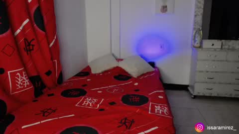 Snapshot of camilaryan chatting on 10-24-25, 01:46 X IGcamiryan01 online show from 10-24-25, 01:46