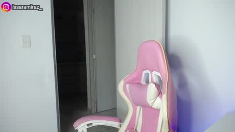 Snapshot of camilaryan chatting on 06-24-26, 11:04 X IGcamiryan01 online show from 06-24-26, 11:04