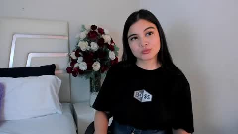 Camila online show from 01-07-25, 07:17