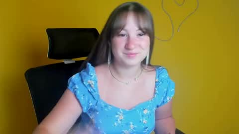 Snapshot of camilla_body chatting on 06-25-26, 06:29 Camilla online show from 06-25-26, 06:29
