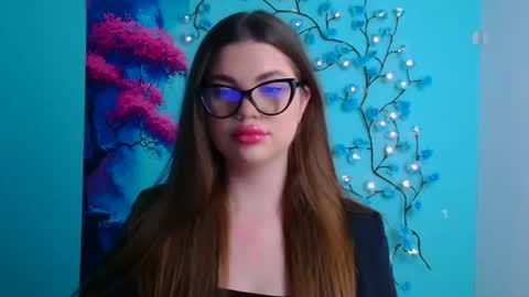 Snapshot of camilla_xo_ chatting on 11-29-25, 07:11 Camilla online show from 11-29-25, 07:11