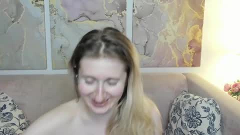 Snapshot of camilladreamer chatting on 05-16-26, 01:02 camilladreamer online show from 05-16-26, 01:02