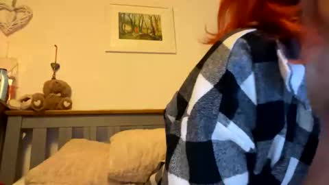 Camilla Jayne online show from 09-19-25, 09:04