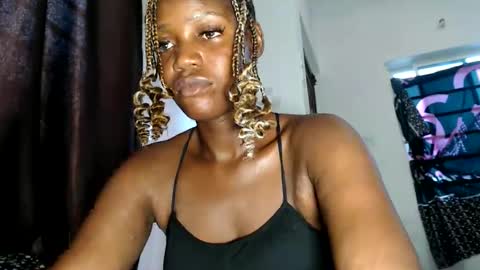 Snapshot of camillasoofine chatting on 05-28-26, 11:51 camillasoofine online show from 05-28-26, 11:51