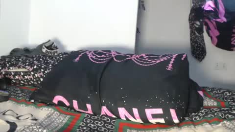 Snapshot of camillasoofine chatting on 06-21-26, 07:00 camillasoofine online show from 06-21-26, 07:00