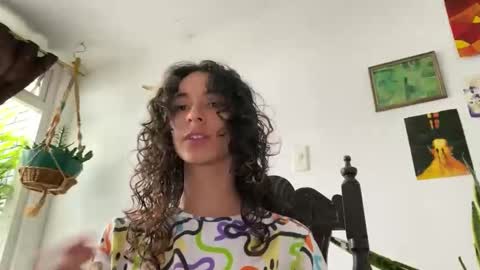 Snapshot of camille_delrey chatting on 10-27-25, 06:23 Camille online show from 10-27-25, 06:23