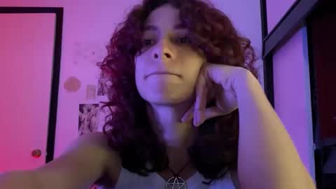 Snapshot of camille_delrey chatting on 01-09-26, 12:24 Camille online show from 01-09-26, 12:24