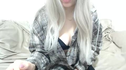 CamilleBunny online show from 01-13-26, 03:23