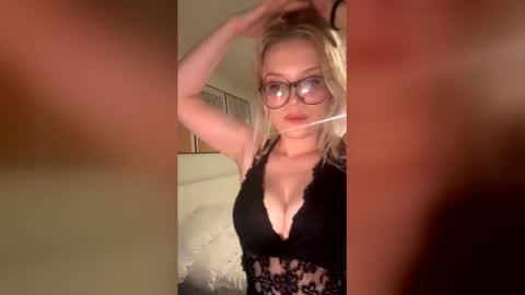 camilleclairexo online show from 03-26-26, 07:03