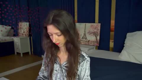 camillewhite online show from 03-18-26, 05:32