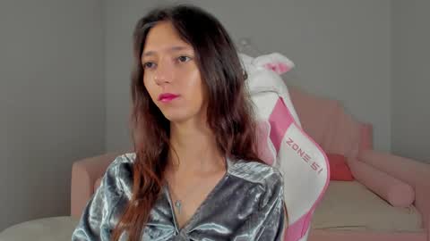 camillewhite online show from 04-07-26, 05:08