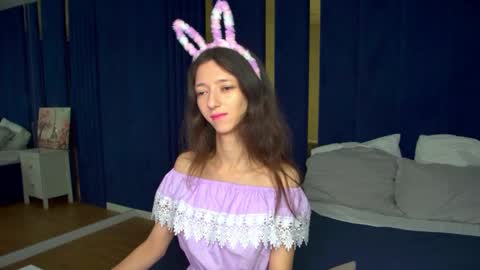 camillewhite online show from 04-10-26, 04:17