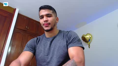 camilo_contre21 online show from 06-08-26, 06:30