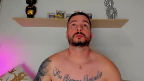 camilo_restrepo21 online show from 10-20-25, 12:00