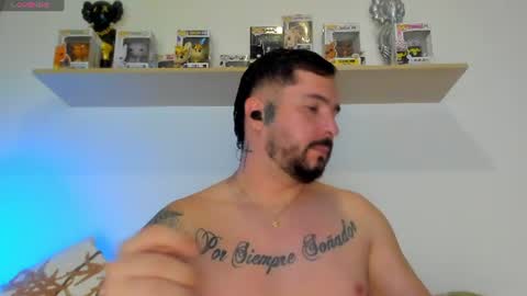 camilo_restrepo21 online show from 08-02-26, 11:36