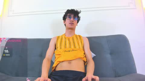 Snapshot of camilo_stark chatting on 05-19-26, 03:02 Camilo online show from 05-19-26, 03:02